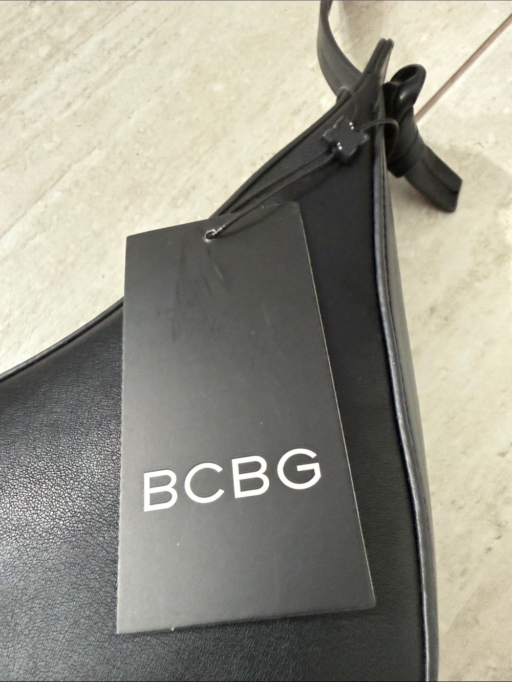 BCBG Black Crescent Crossbody Bag..nwt - Picture 3 of 8